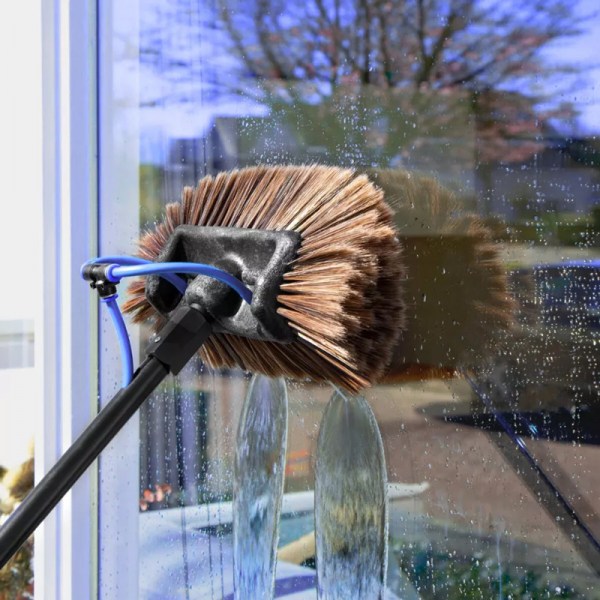 Napelem-tisztító-rendszerrel-ablakokk-is-tiszták-lesznek